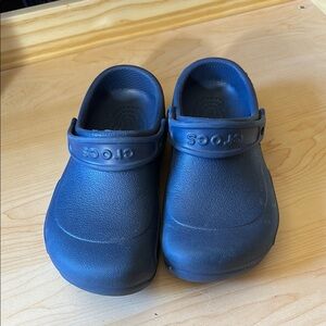 Crocs Navy Clogs